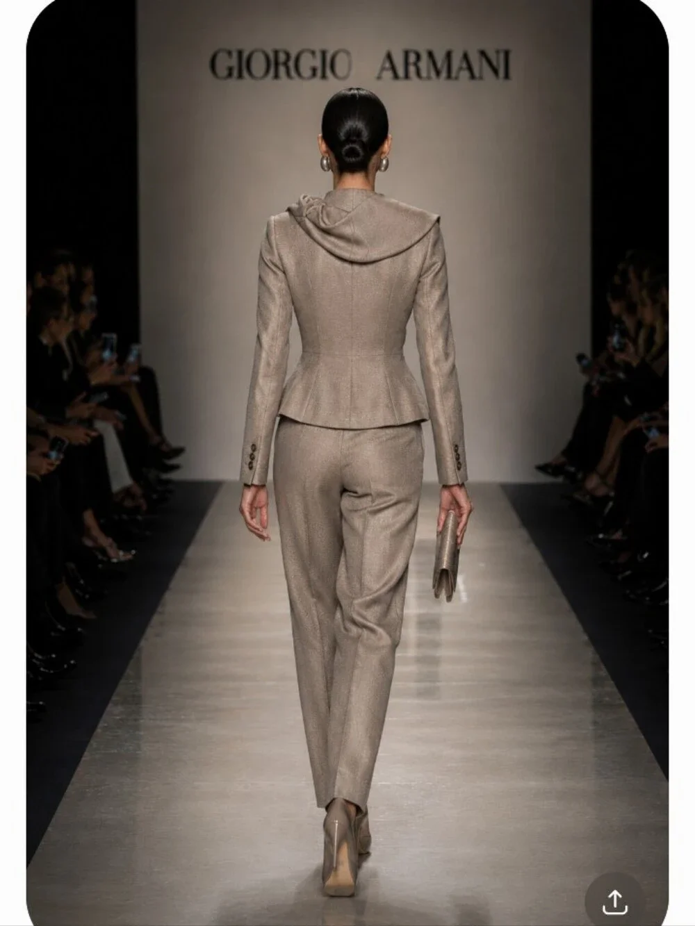 GIORGIO ARMANI 46 12 PEPLUM TAN SILK WAFFLE COUTURE RUNWAY TIMELESS  PANTS SUIT - Picture 2 of 14